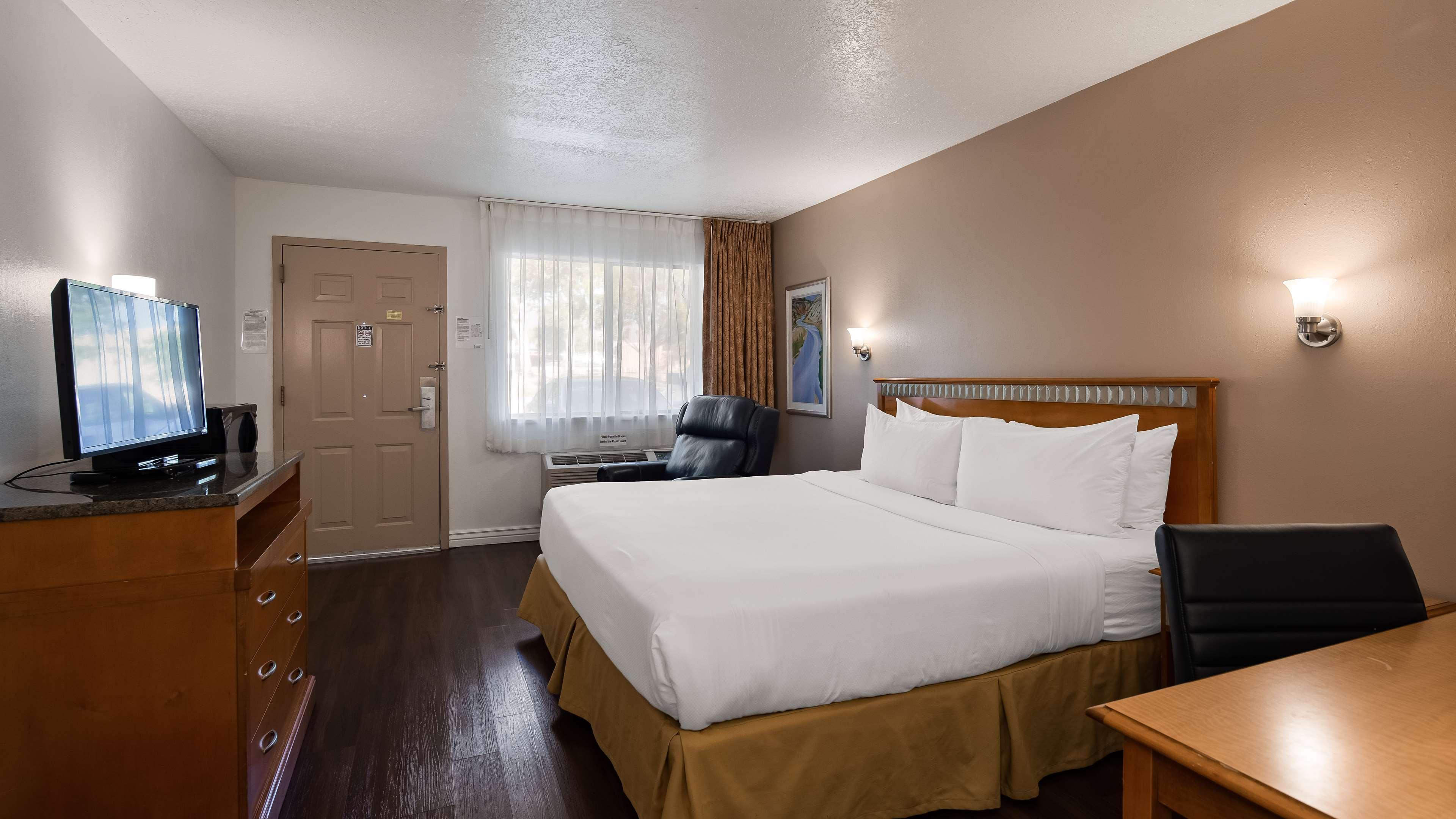 Surestay Plus Hotel By Best Western Albuquerque I-40 Eubank Экстерьер фото