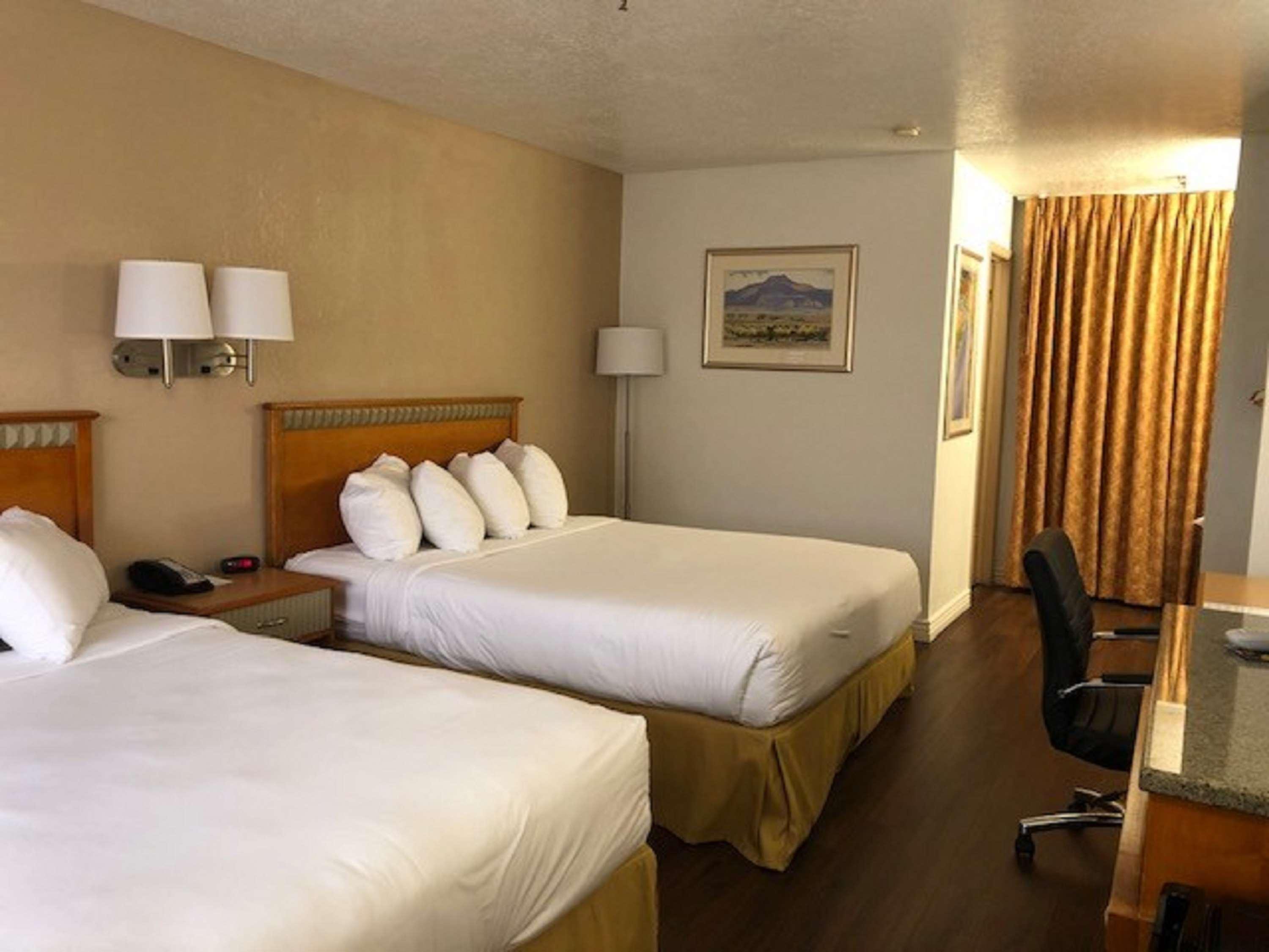 Surestay Plus Hotel By Best Western Albuquerque I-40 Eubank Экстерьер фото