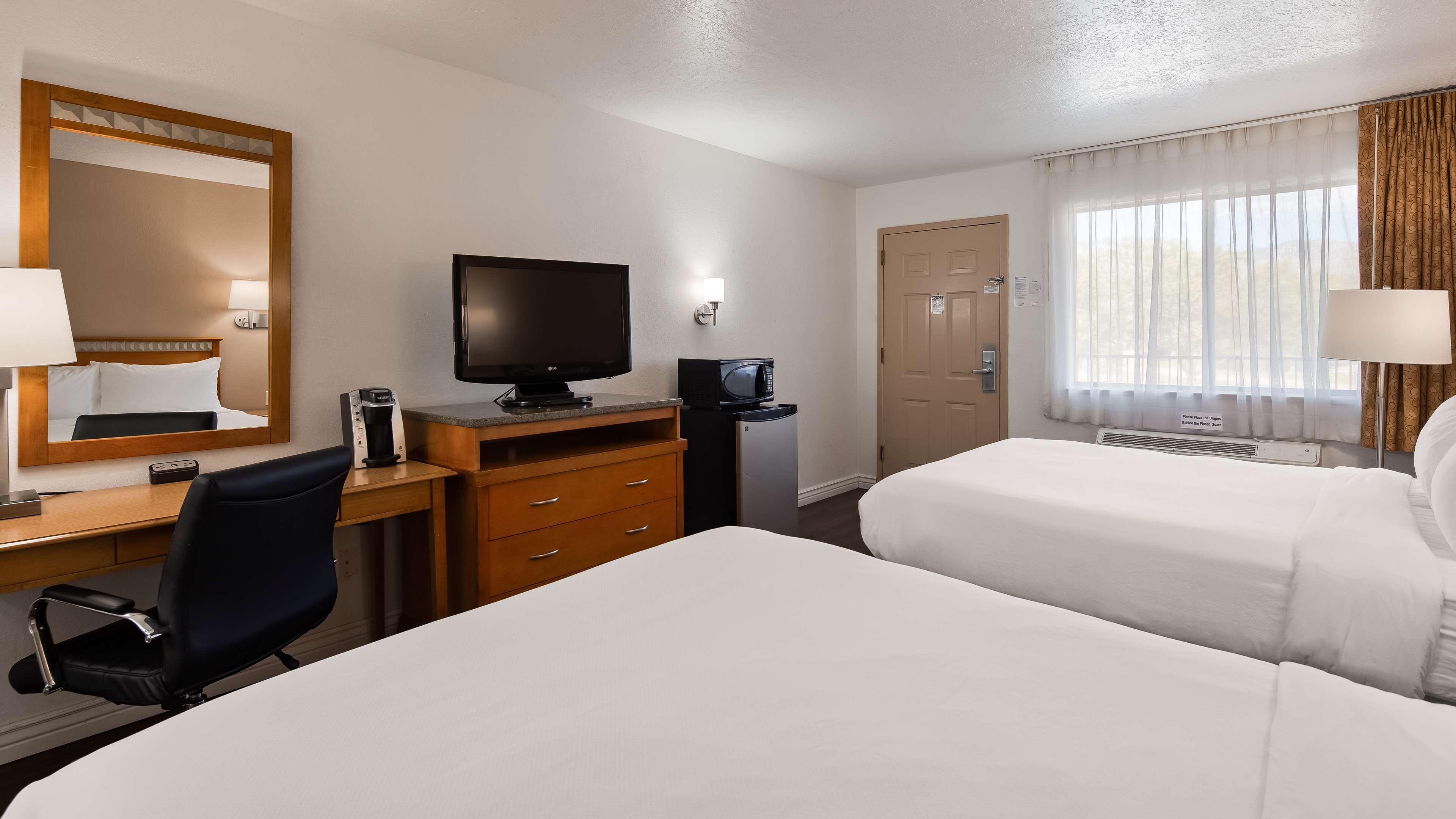Surestay Plus Hotel By Best Western Albuquerque I-40 Eubank Экстерьер фото
