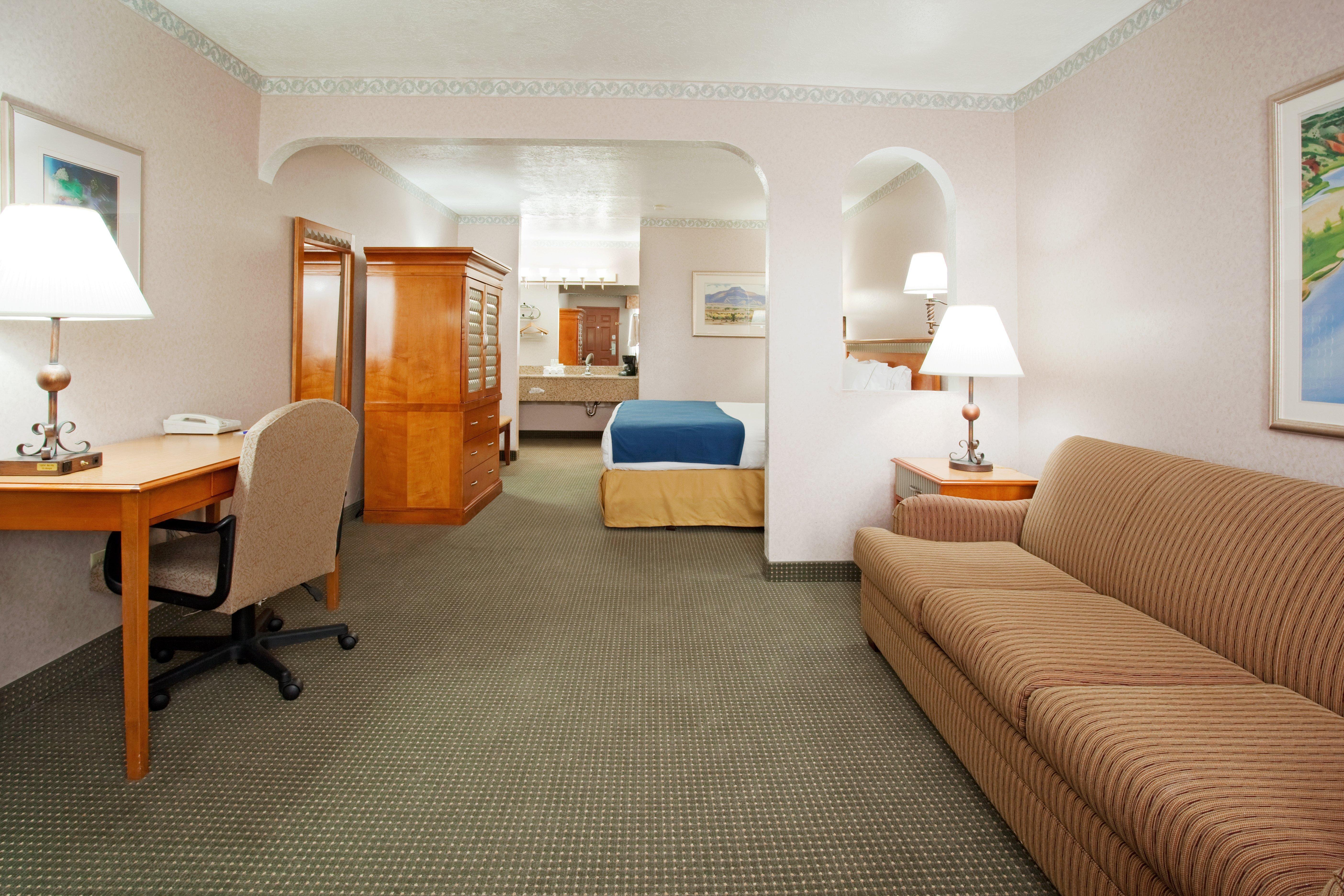 Surestay Plus Hotel By Best Western Albuquerque I-40 Eubank Экстерьер фото